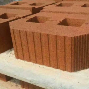 �������u