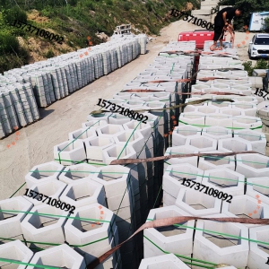 �A(y��)������K