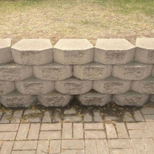 �������u