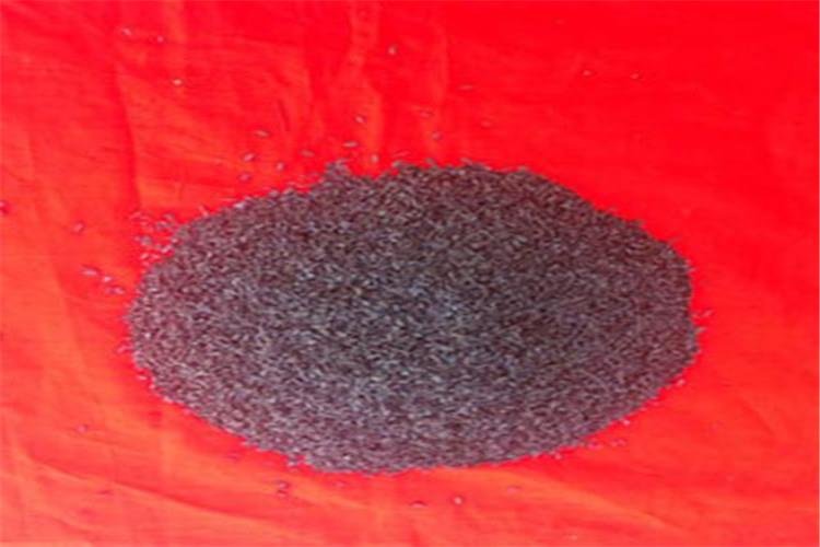 碳化稻殼的基本成分是碳和硅，不含有砷、鉛等有害健康的金屬化學元素