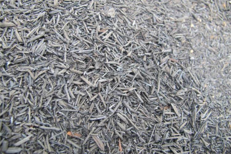 碳化稻殼主要成分為二氧化硅，與土壤成分相近，可視為土壤代用品。而且含可容性硅多，可增強(qiáng)植物抗病性