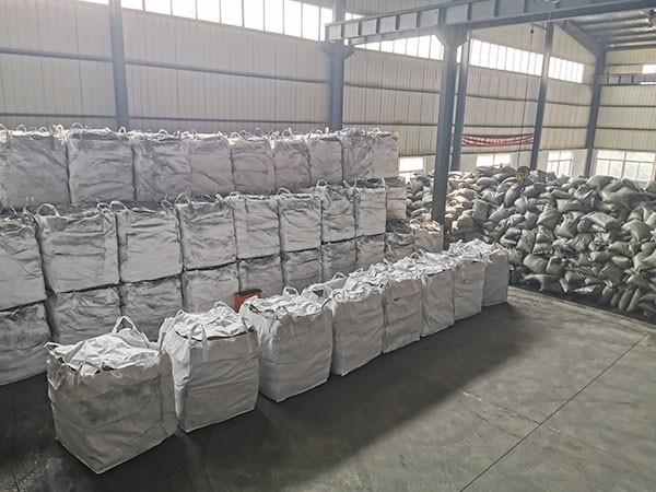 碳化稻殼-分區(qū)碼放